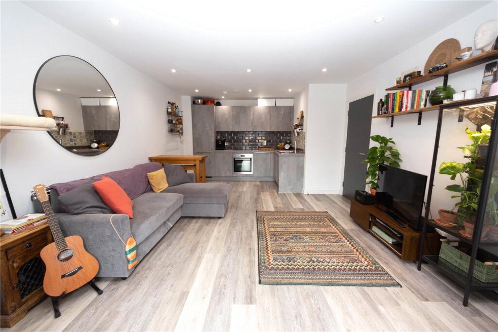 Additional image 5 of Trade Street, Butetown, Cardiff, CF10