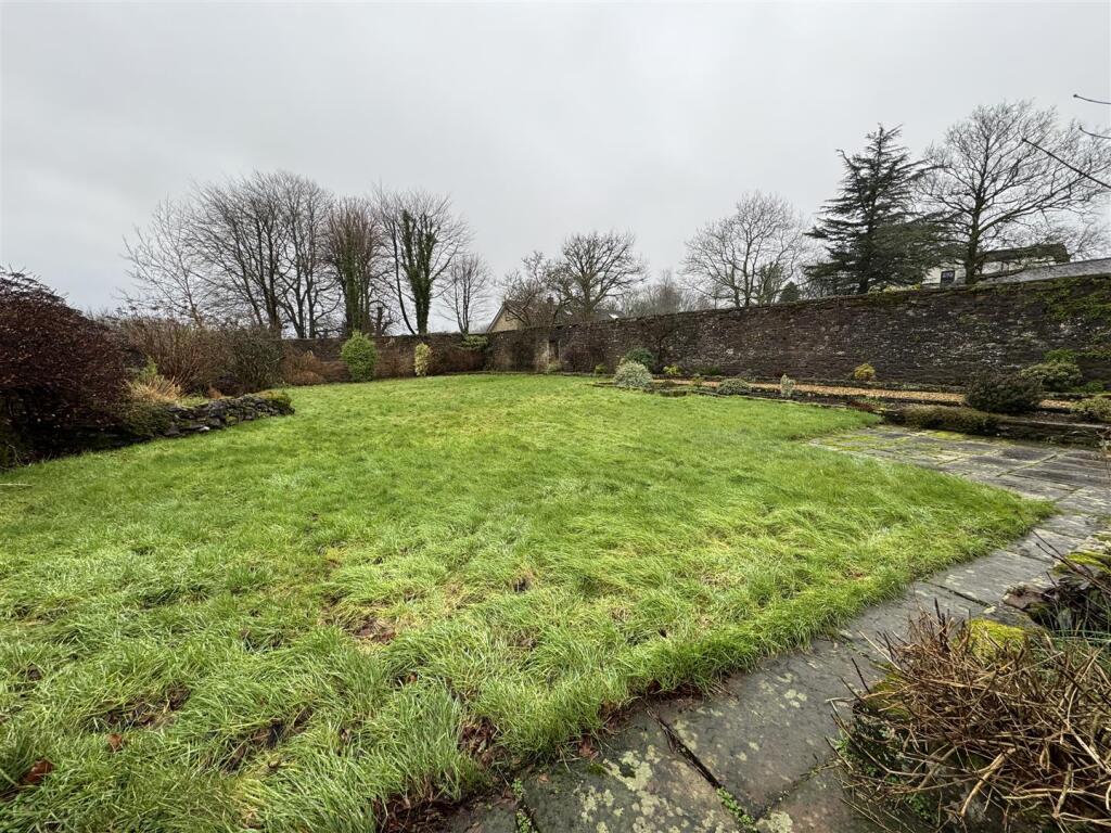 Additional image 39 of Woodend