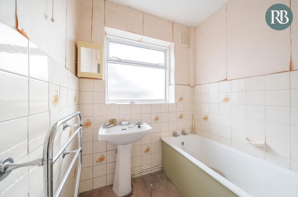 Additional image 9 of Wilby Avenue, Southwick, West Sussex, BN42 4RS