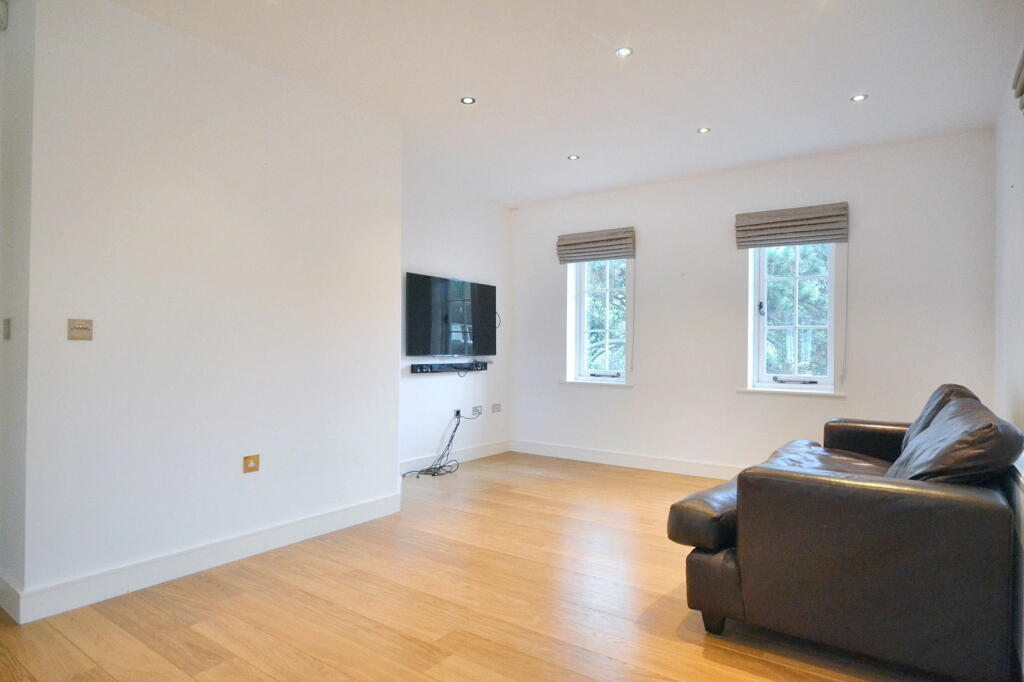 Additional image 5 of Bell College Court, Saffron Walden