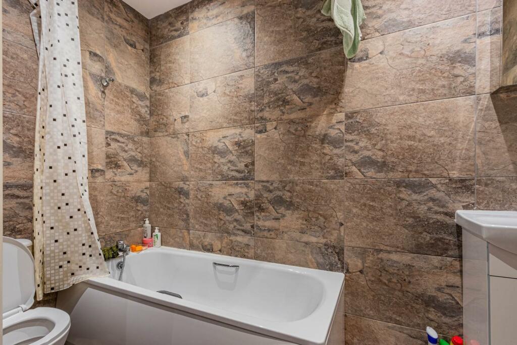 Additional image 4 of Colum Road, Cathays