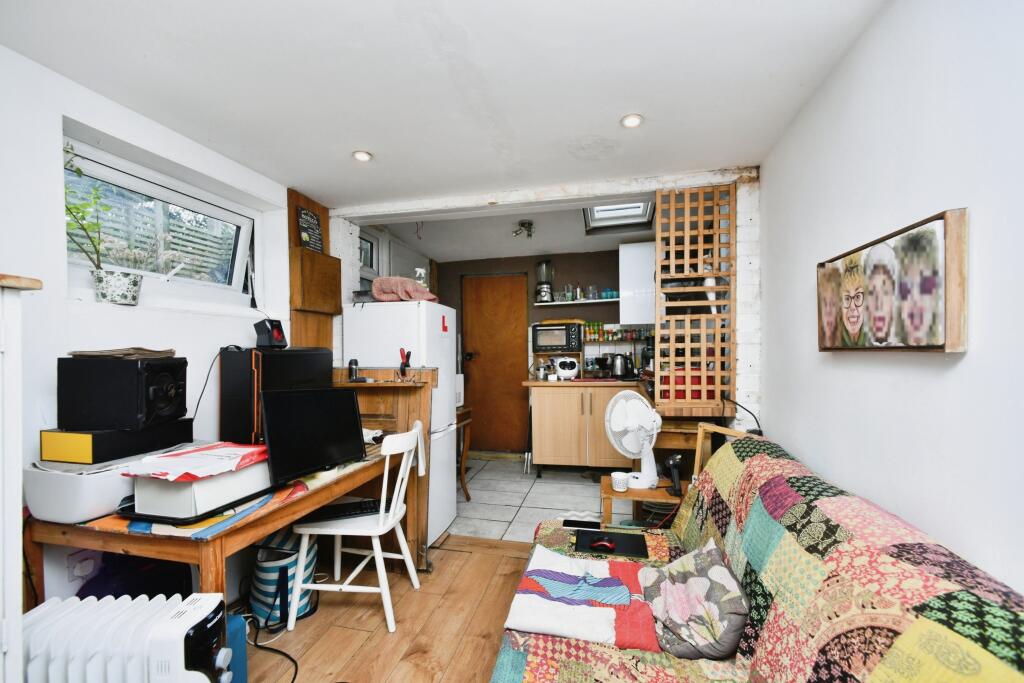 Additional image 32 of Hollingbury Place, Brighton, BN1