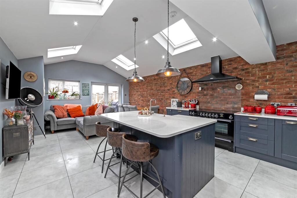 Additional image 30 of Saxon Road, Wheathampstead, St. Albans