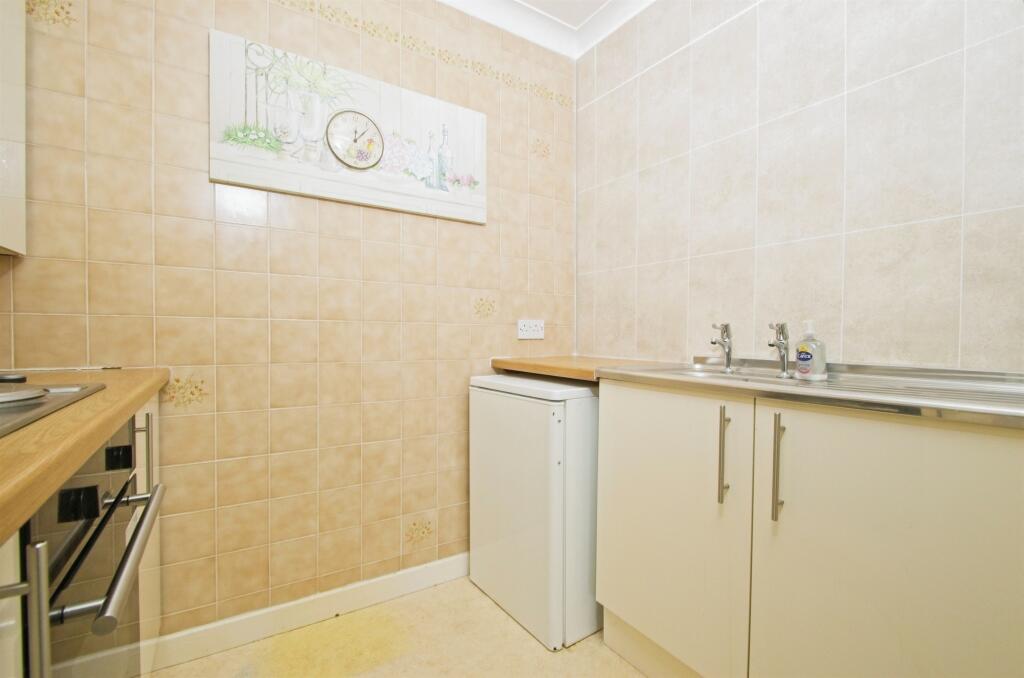 Additional image 13 of Heol Hir, Llanishen, Cardiff