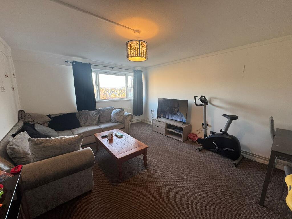 Additional image 2 of 56 Churchill Court, Newmarket, Suffolk CB8 0JZ
