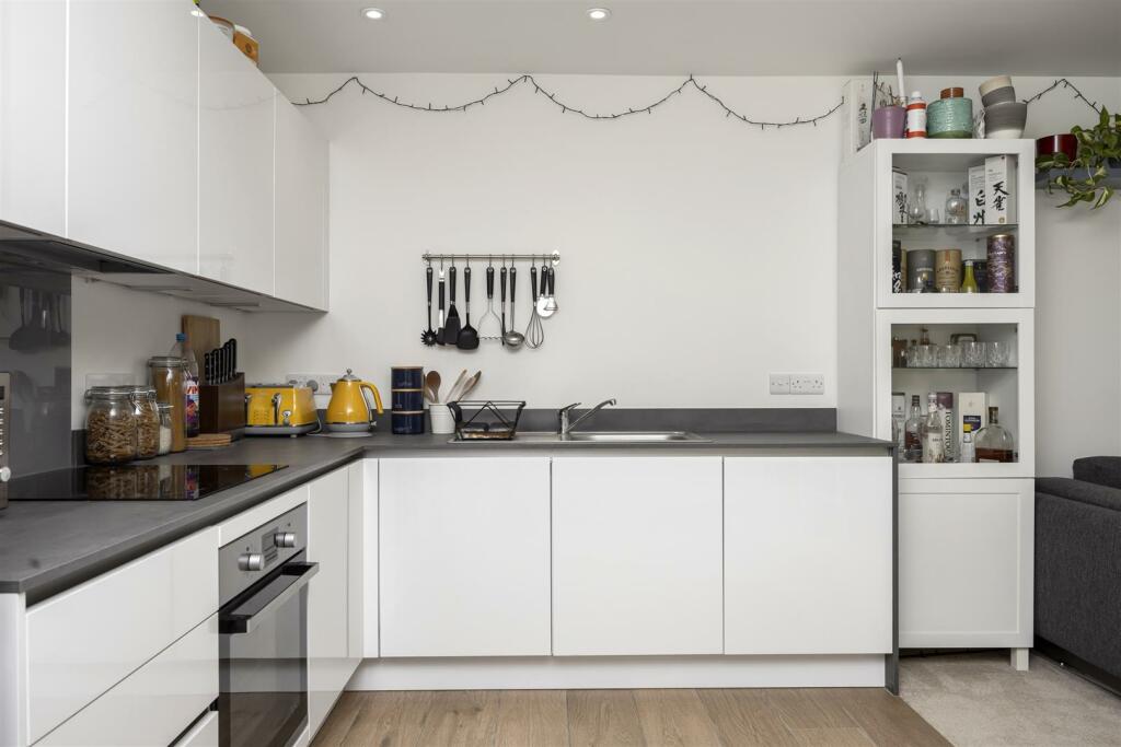Additional image 9 of Rowan Close, Portslade, Brighton