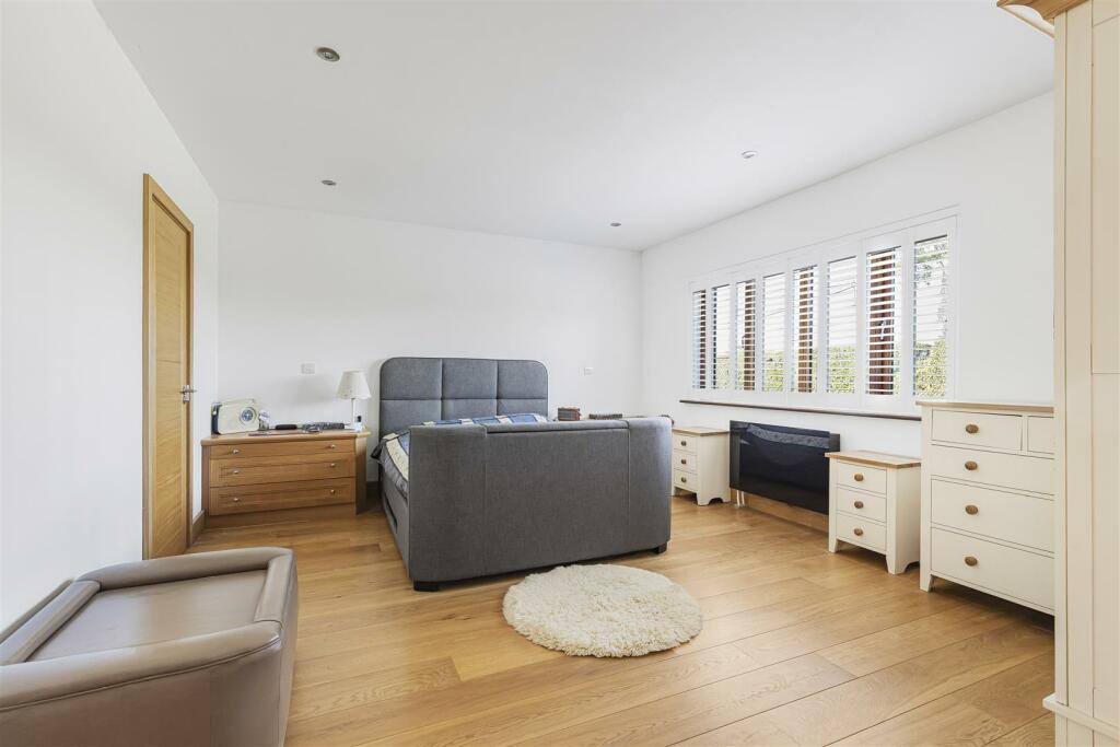 Additional image 24 of Broadway, Bourn