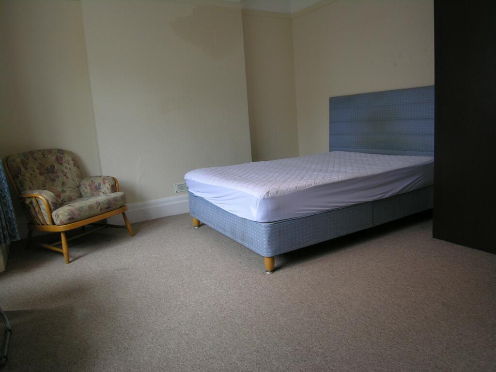 Additional image 4 of 6 bedroom House in Winton