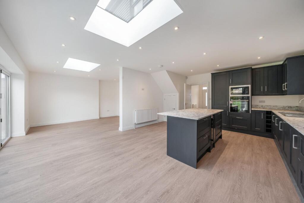 Additional image 9 of Hillview Road, Chislehurst