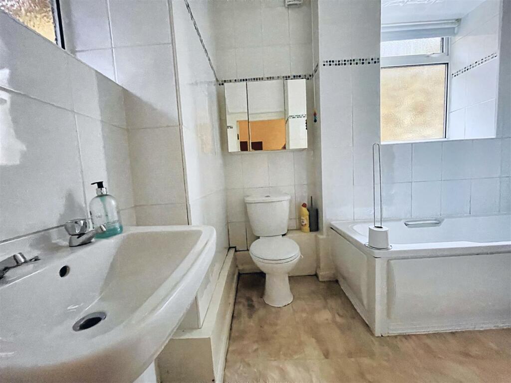 Additional image 10 of Elmhyrst Road, Weston super mare