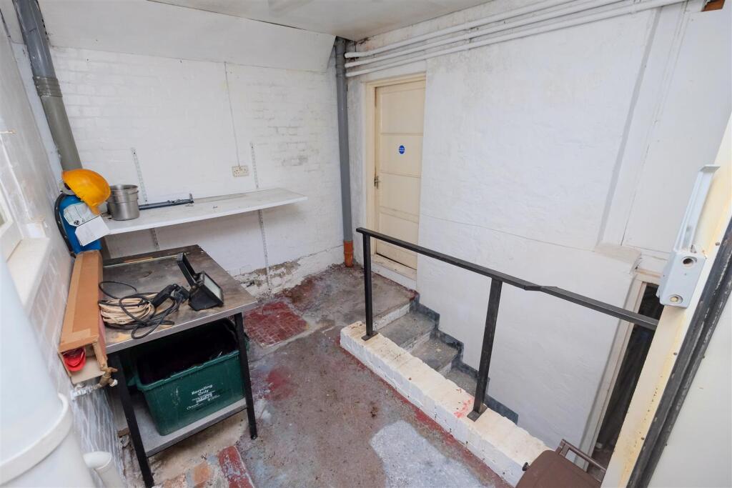 Additional image 26 of HUTTON COURT | NORTH SOMERSET
