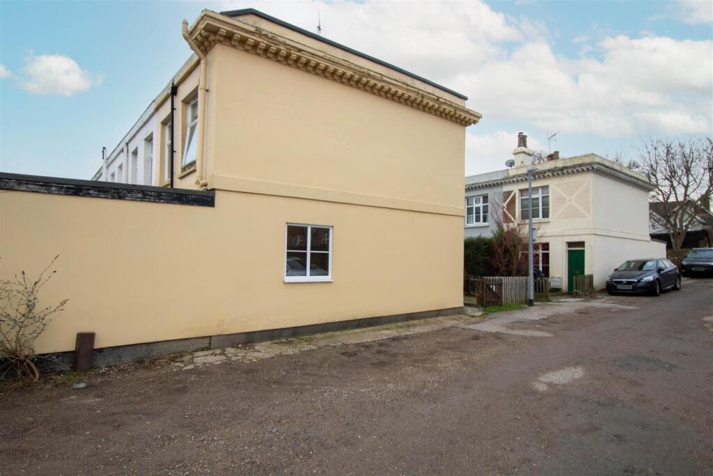 Additional image 17 of Artisans Dwellings, Saffron Walden