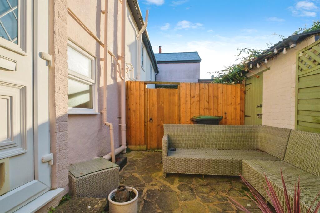 Additional image 12 of Fairycroft Road, Saffron Walden