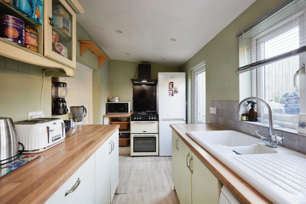 Additional image 4 of Slades Hill, Templecombe, Somerset, BA8