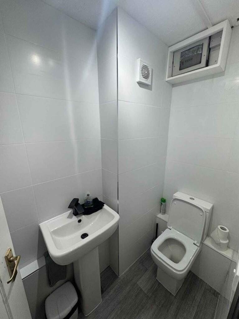 Additional image 8 of 7 Stratfield Saye, Wellington Road, Bournemouth, Dorset, BH8