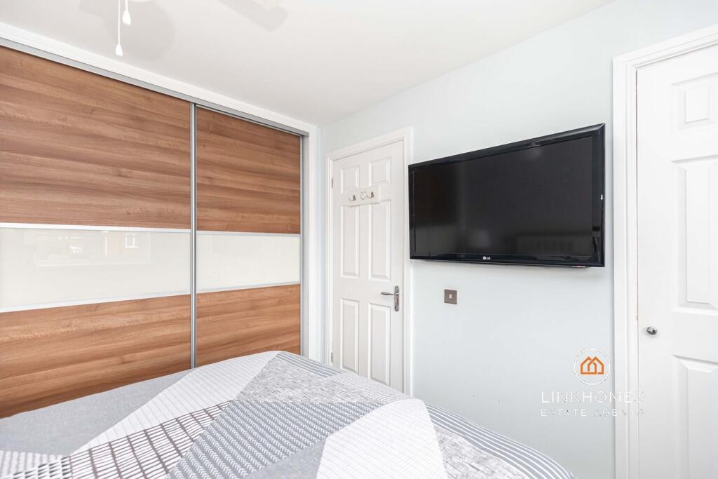 Additional image 12 of Woodpecker Drive, Poole, BH17