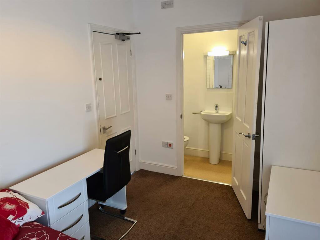 Additional image 6 of 27 Highworth Avenue, Cambridge, CB4 2BQ