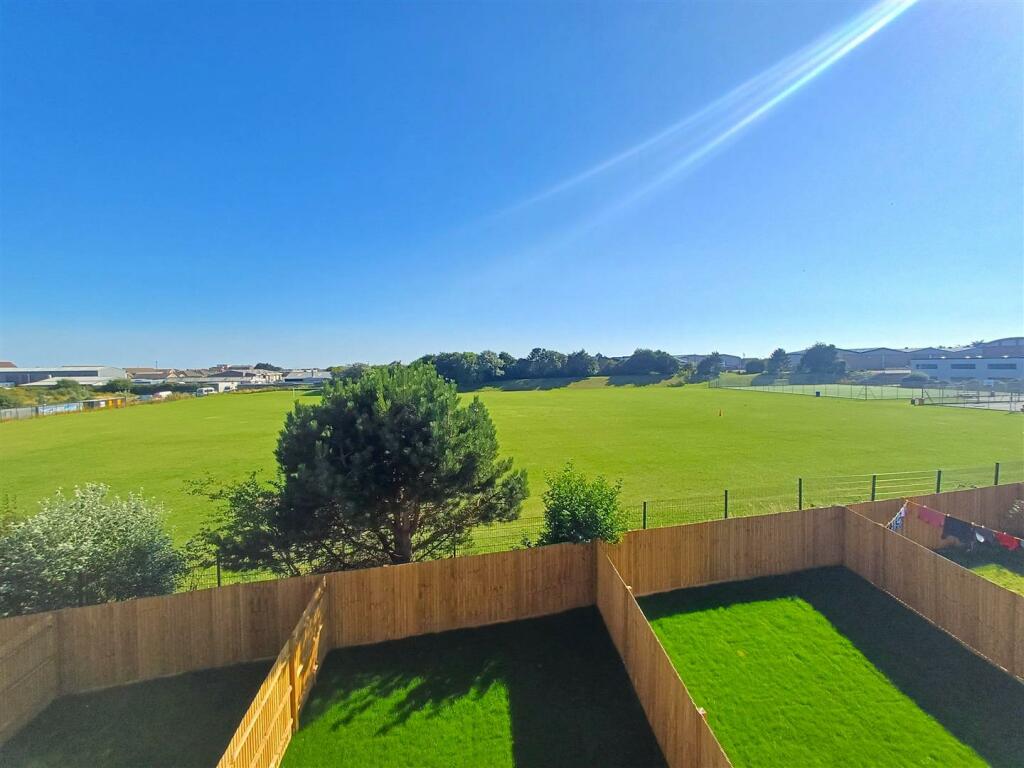 Additional image 19 of Starling Drive, Peacehaven