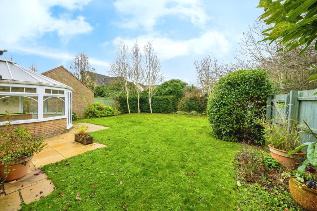 Additional image 24 of Meadowsweet Close, Lower Cambourne, Cambridge