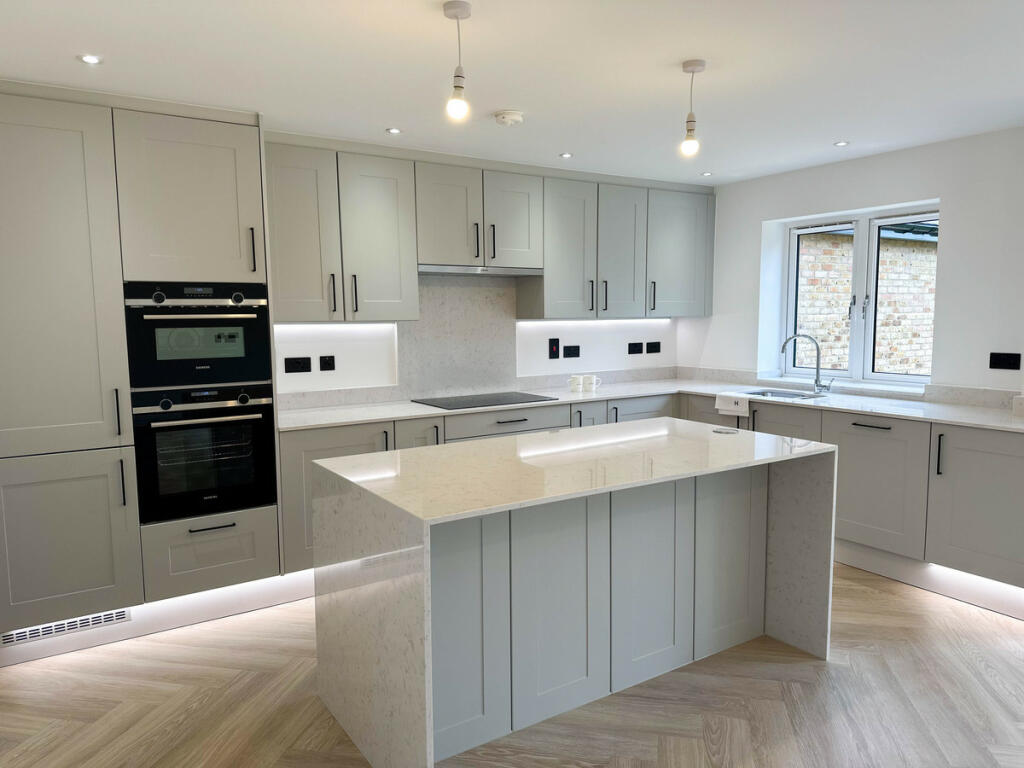 Additional image 19 of Hayfield Lodge, New Road, Over, CB24