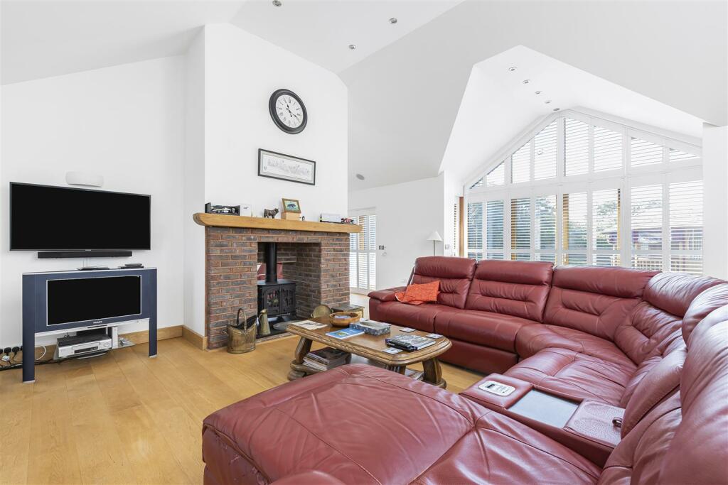 Additional image 17 of Broadway, Bourn