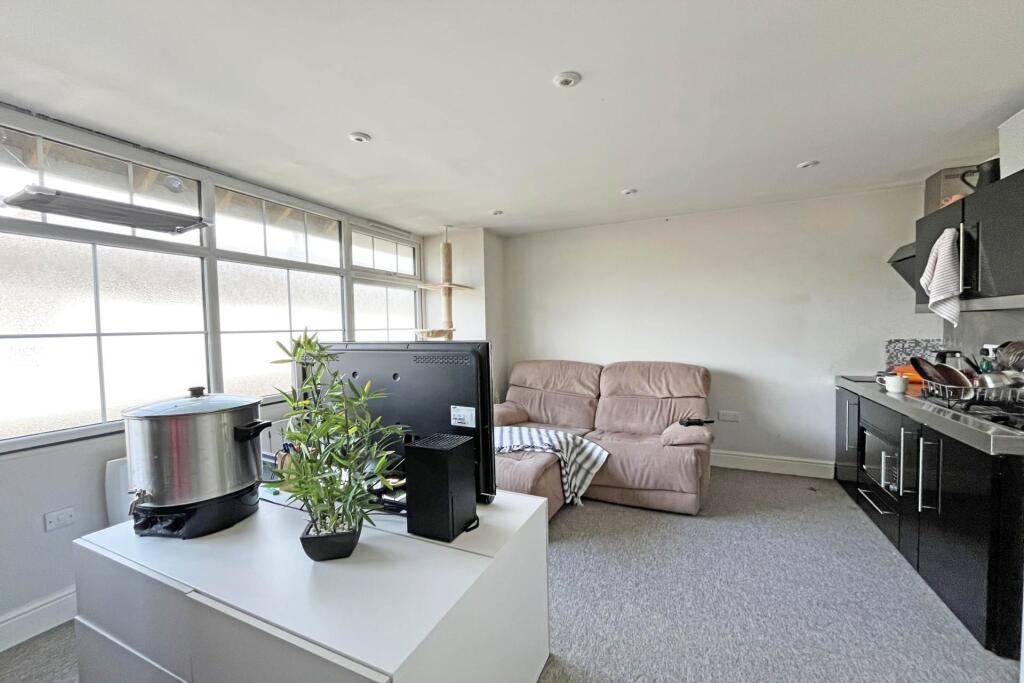 Additional image 2 of Carlton Road, Eastbourne, BN22 7EN