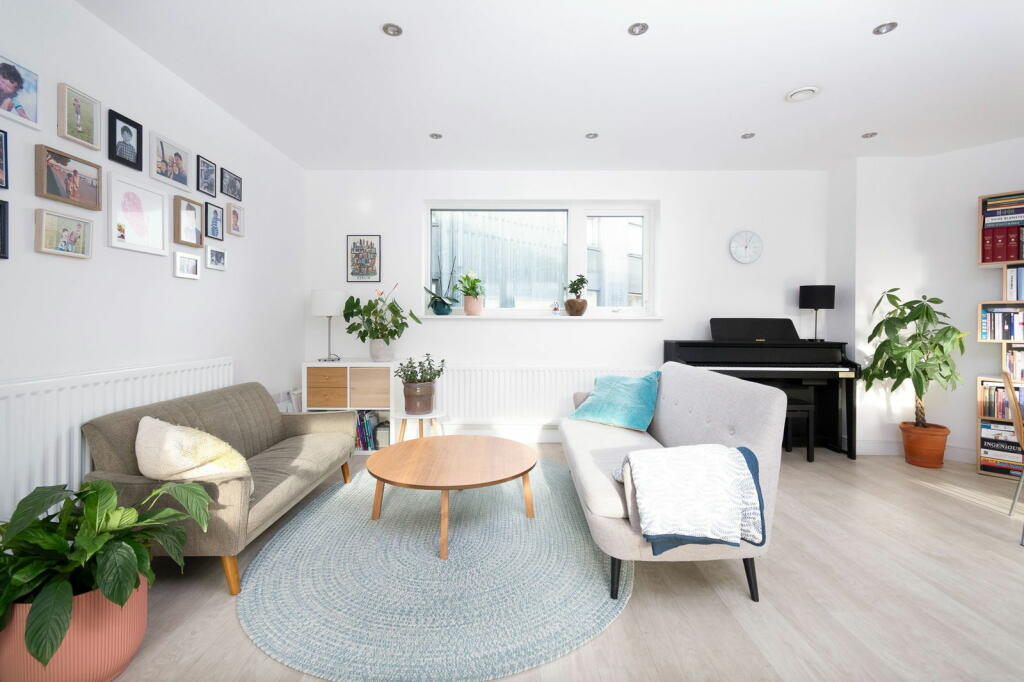 Additional image 4 of Dobson Way, Trumpington, Cambridge, CB2 9ES