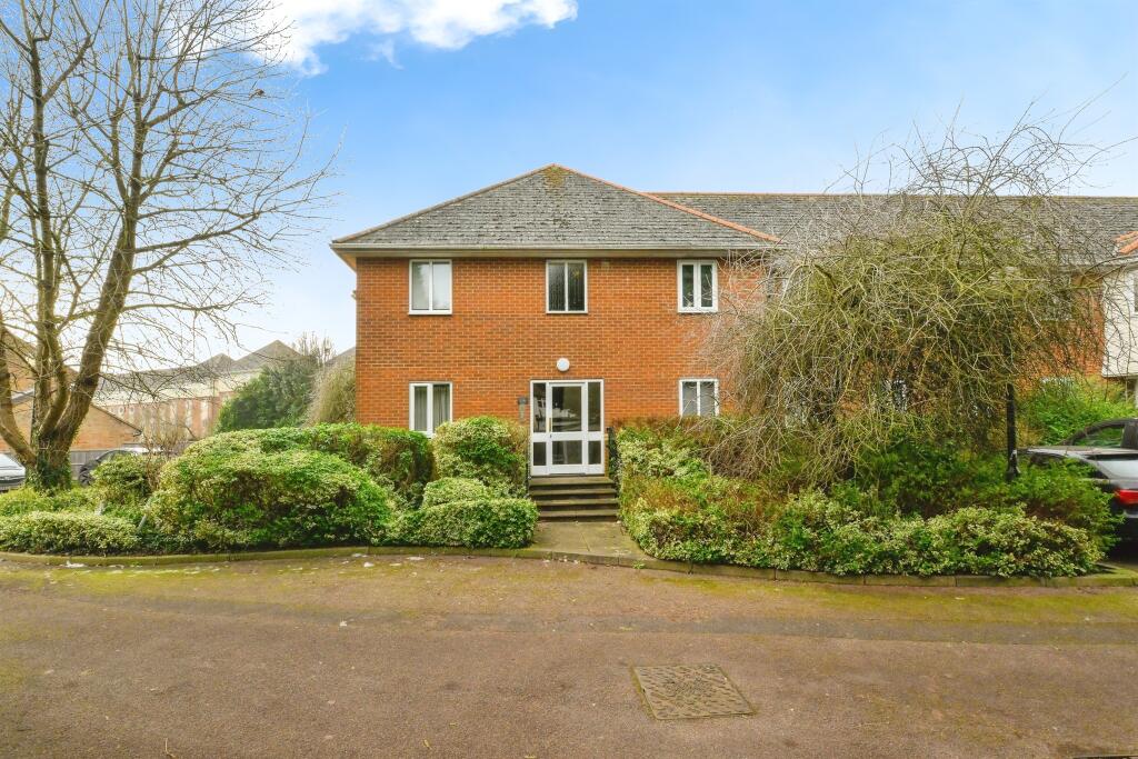 Additional image 12 of Walsingham Close, Hatfield