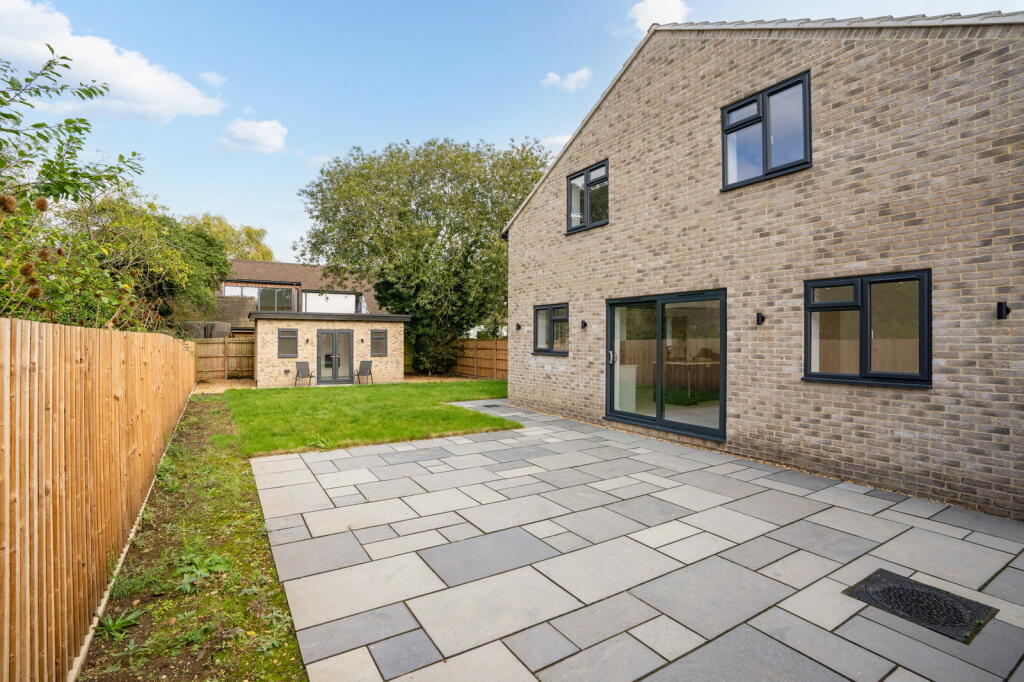 Additional image 23 of West Drive, Highfields Caldecote, Cambridge