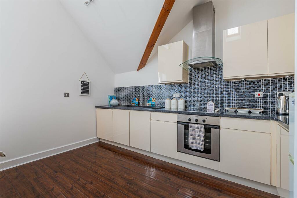 Additional image 4 of Newport Road, Roath, Cardiff