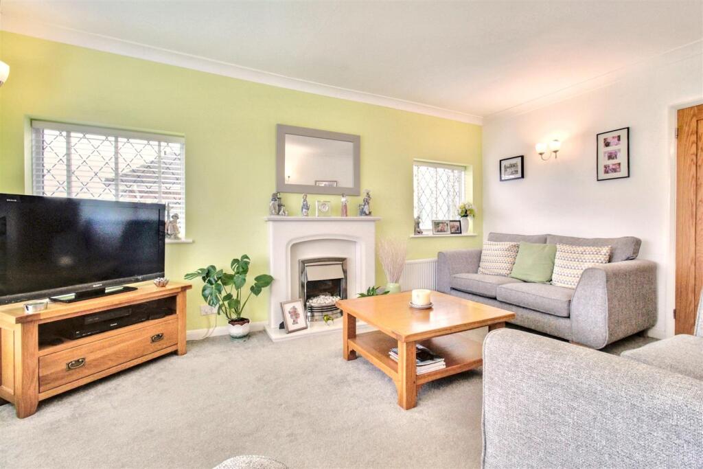 Additional image 16 of Alinora Crescent, Goring-By-Sea, Worthing