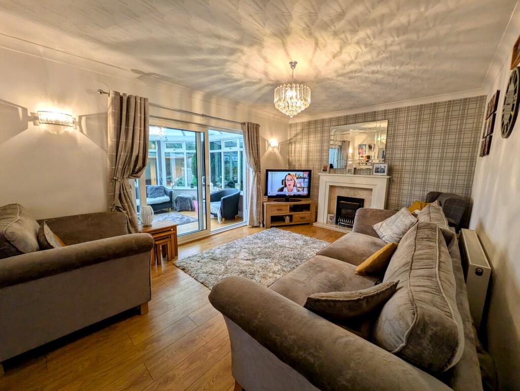 Additional image 5 of Reevy Drive, Bradford, BD6
