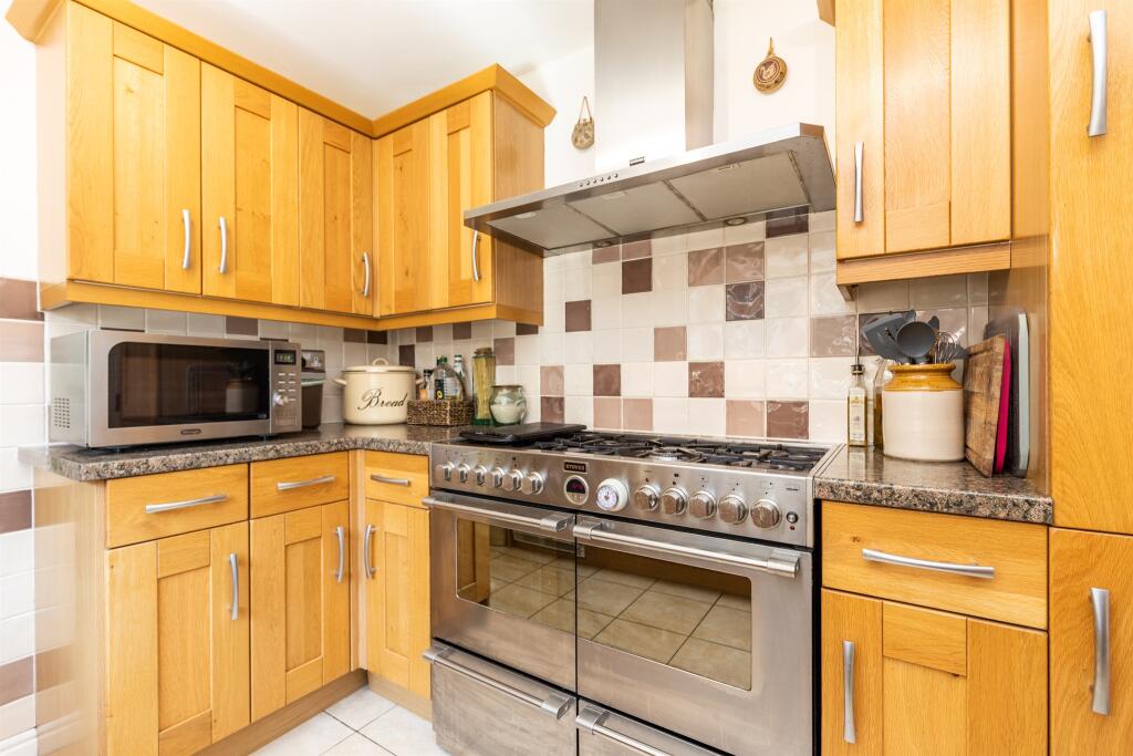 Additional image 26 of Ffordd Dinefwr, Creigiau, Cardiff