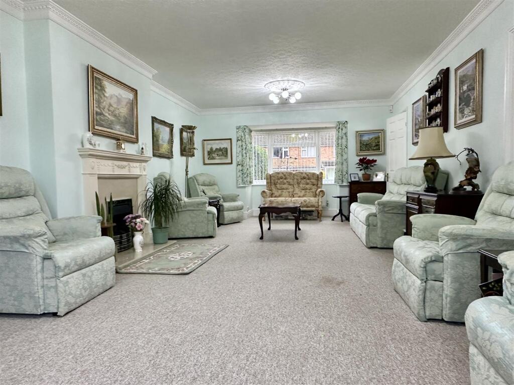 Additional image 6 of Holt Gardens, Studley