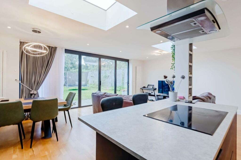 Additional image 5 of Shelldale Avenue, Portslade, Brighton