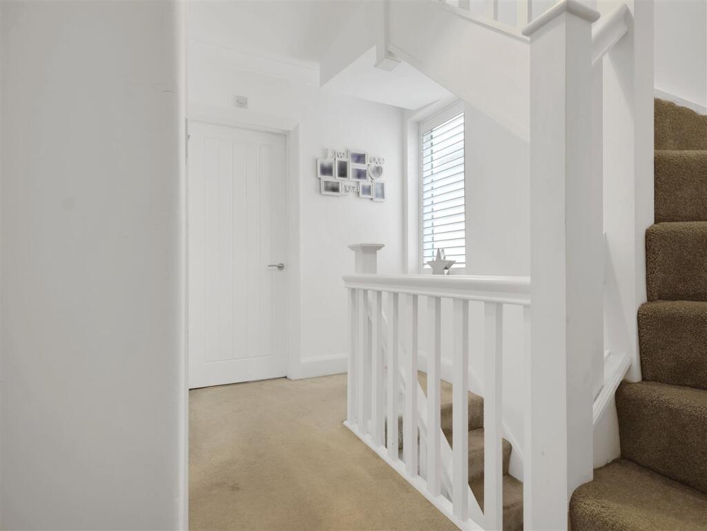 Additional image 27 of Iford Lane, Tuckton