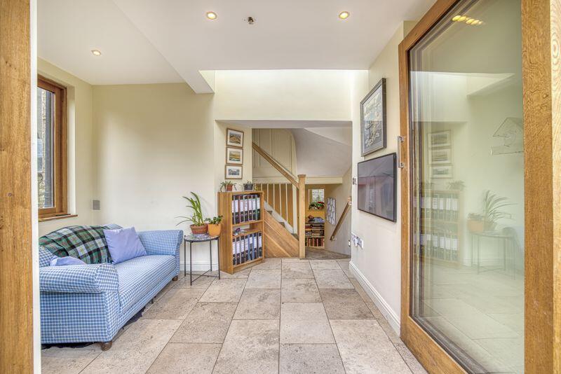 Additional image 7 of Elegant family home in central Frome