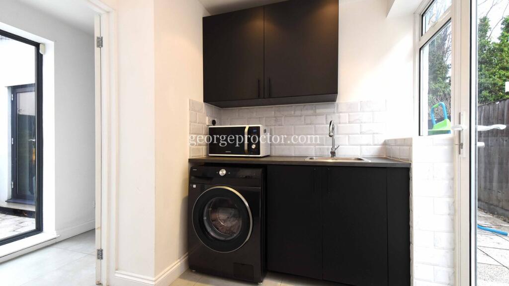 Additional image 14 of Great Elms Road, Bromley, BR2