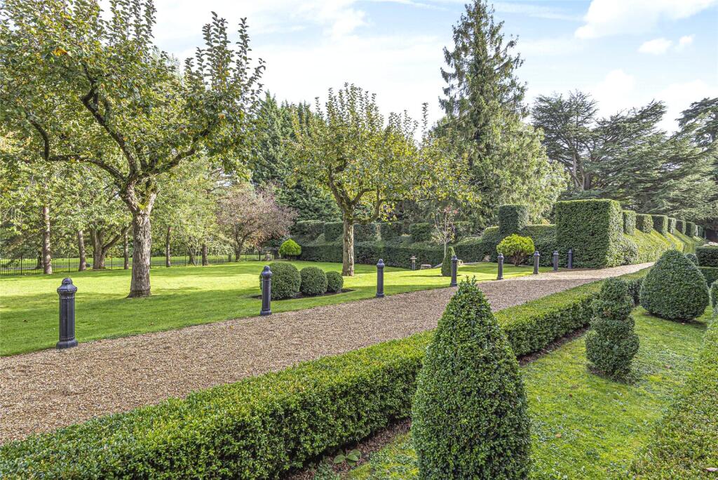 Additional image 24 of Bedwell Hall, Bedwell Park, Cucumber Lane, Essendon, AL9