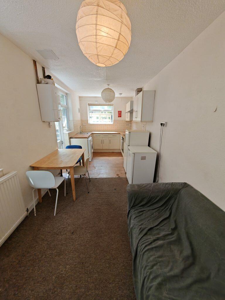 Additional image 3 of Constitution Hill – Ref 008