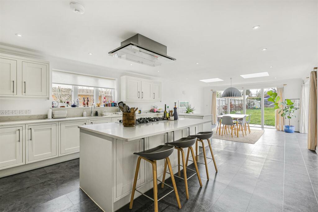 Additional image 37 of New Road, Haslingfield