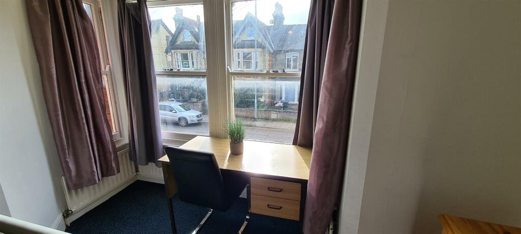 Additional image 5 of Room 3, 51 Cherry Hinton Road, Cambridge, CB1 7BS