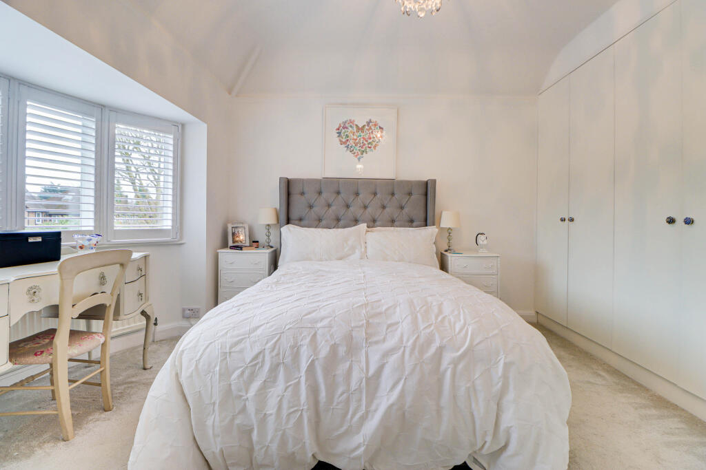 Additional image 6 of Roundwood Park, Harpenden, Hertfordshire, AL5