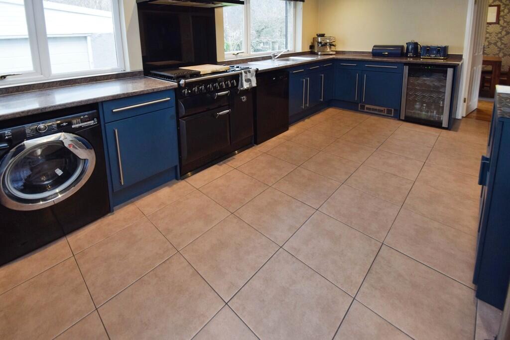 Additional image 14 of Woodland Grove , Bradford