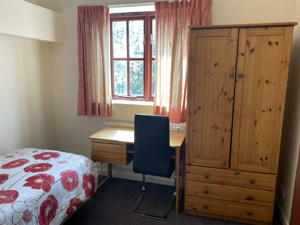 Additional image 5 of 58A Mill Road, Cambridge, CB1 2AS