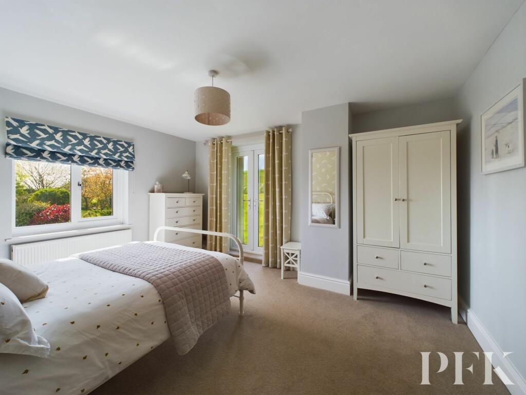 Additional image 34 of Egremont, CA22