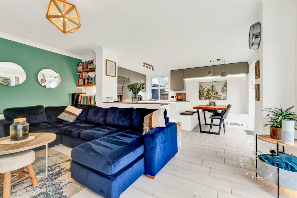 Additional image 39 of Caegwyn Road, Cardiff