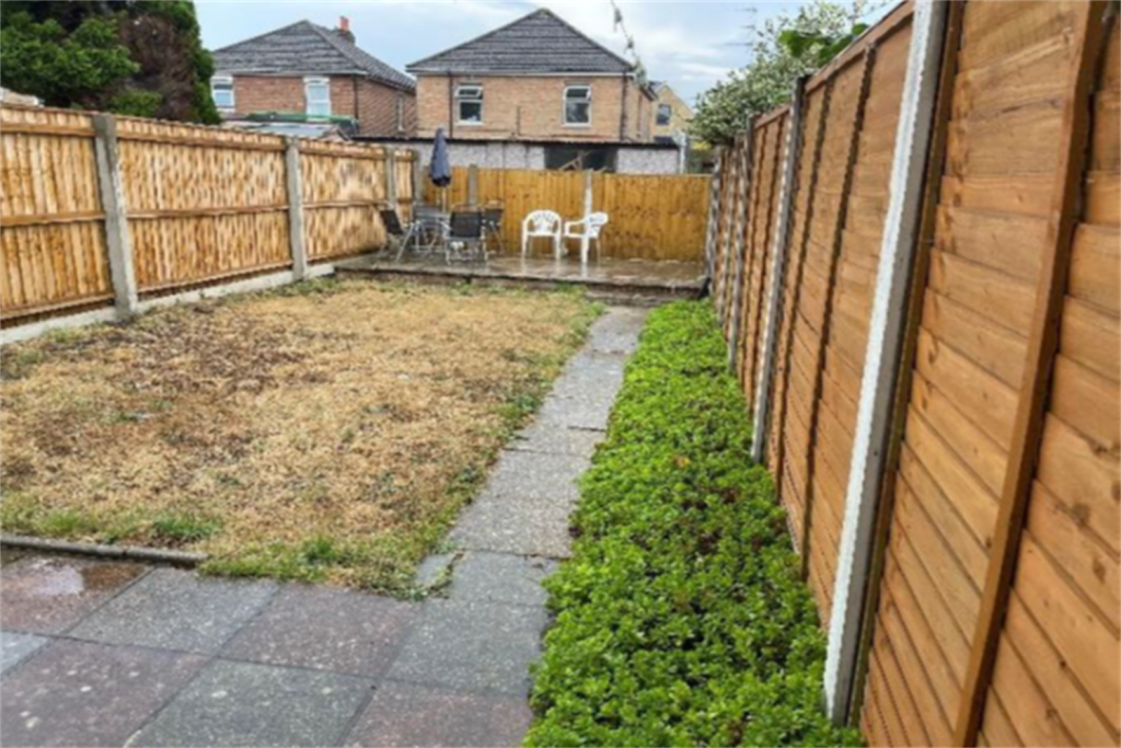 Additional image 9 of 4 bedroom House in Winton