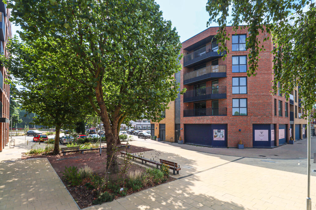 Additional image 4 of Corner House, Town Centre, Hatfield, Hertfordshire, AL10