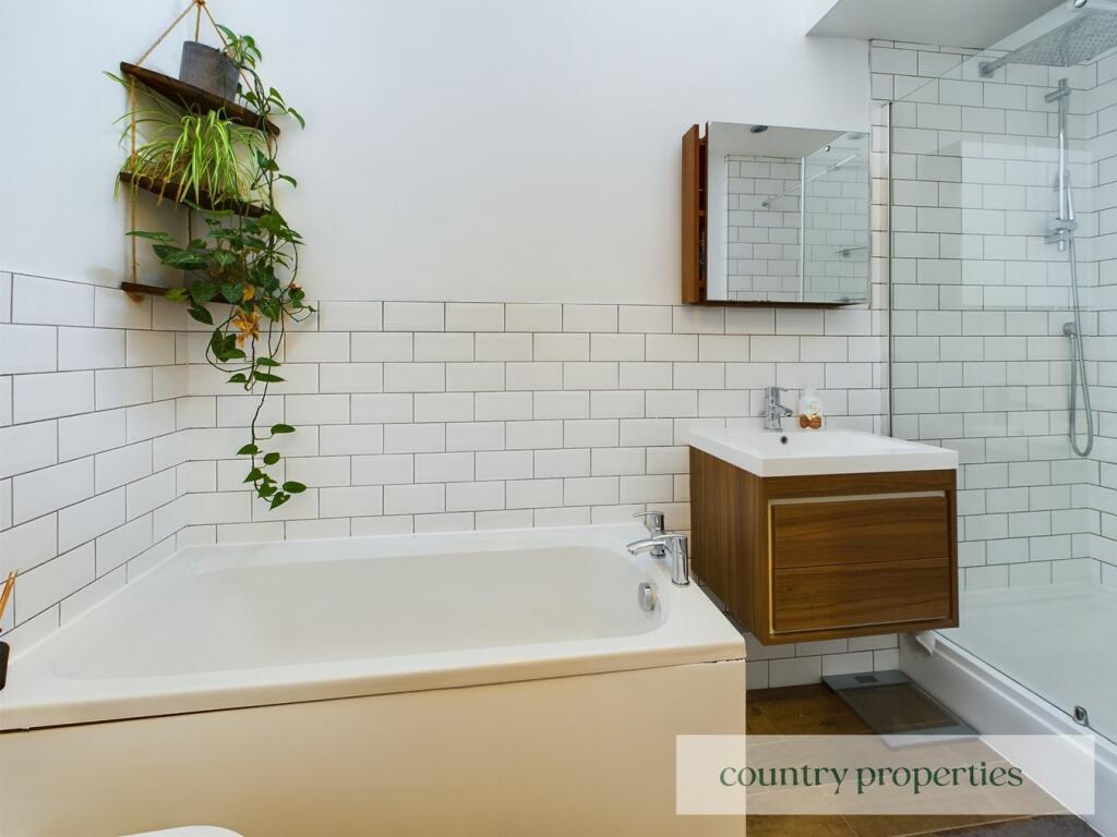 Additional image 9 of Wren Wood, Welwyn Garden City, AL7